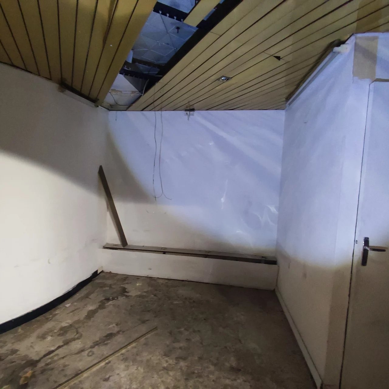 Local commercial centre ville murs à la vente